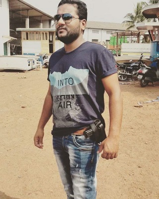 Ratnagiri: The license of the revolver is named after Ananda area | रत्नागिरी : त्या रिव्हॉल्वरचा परवाना आनंद क्षेत्रीच्याच नावे Ratnagiri: The license of the revolver is named after Ananda area | रत्नागिरी : त्या रिव्हॉल्वरचा परवाना आनंद क्षेत्रीच्याच नावे