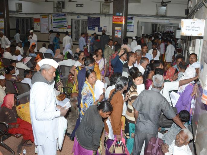 Divine power, where the helpless, its civilian name! | दिव्यत्वाची जेथे हेळसांड, त्याचे सिव्हील ऐैसे नाव!