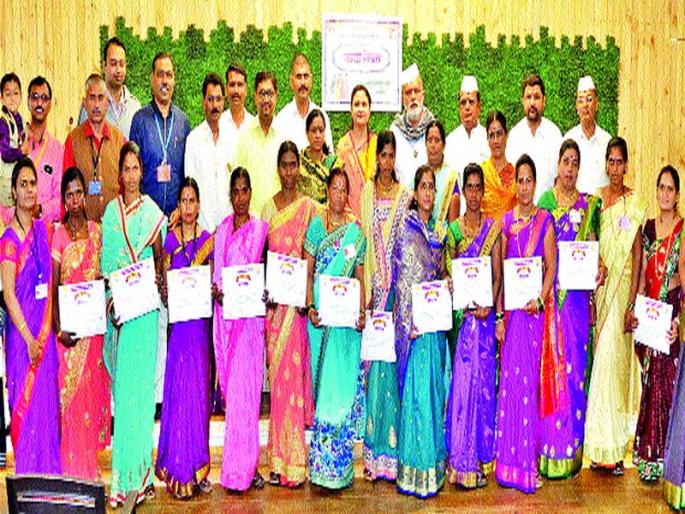 Sheetal Sangale: An initiative for the development of honorarium of volunteers has started | शीतल सांगळे : स्वयंसेविकांच्या मानधन वाढीसाठी प्रयत्न सुरु सिन्नरला आदर्श ‘आशां’चा गौरव Sheetal Sangale: An initiative for the development of honorarium of volunteers has started | शीतल सांगळे : स्वयंसेविकांच्या मानधन वाढीसाठी प्रयत्न सुरु सिन्नरला आदर्श ‘आशां’चा गौरव