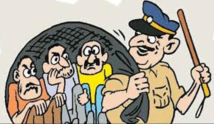 'Mokka' on Bead, Dhalgos, on a gang | बीड, जालन्यात धुडगूस घालणाऱ्या टोळीवर ‘मोक्का’ 'Mokka' on Bead, Dhalgos, on a gang | बीड, जालन्यात धुडगूस घालणाऱ्या टोळीवर ‘मोक्का’