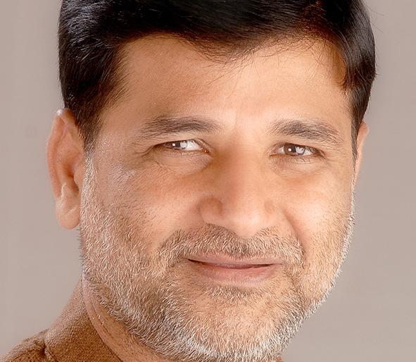 Vinayak Maitanee chanted the 'Shiv Sangram' | ‘शिवसंग्राम’मध्ये विनायक मेटेंनी छाटले प्रदेशाध्यक्ष मस्केंचे पंख Vinayak Maitanee chanted the 'Shiv Sangram' | ‘शिवसंग्राम’मध्ये विनायक मेटेंनी छाटले प्रदेशाध्यक्ष मस्केंचे पंख