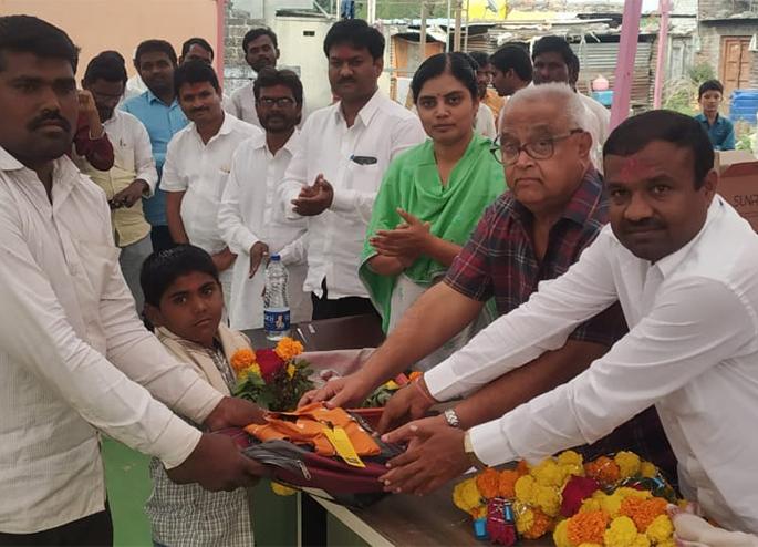 Appreciating the courage of the Constitution in Dindruid | दिंद्रूडमध्ये संविधानच्या धाडसाचे कौतुक Appreciating the courage of the Constitution in Dindruid | दिंद्रूडमध्ये संविधानच्या धाडसाचे कौतुक