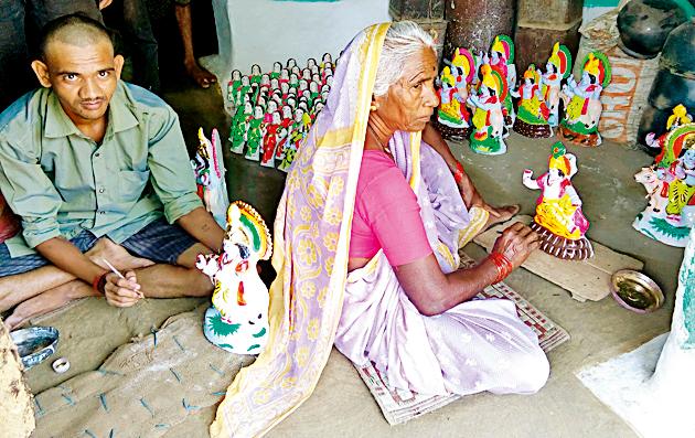 This is God, our life will be transformed! | हे ईश्वरा, आमच्याही आयुष्याला घडव रे !