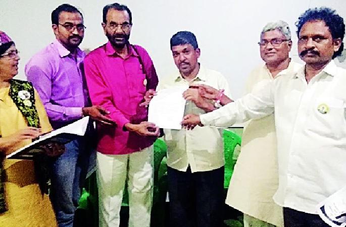 Governments, remove injustice from Vidarbha | सत्ताधाऱ्यांनो, विदर्भावरील अन्याय दूर करा