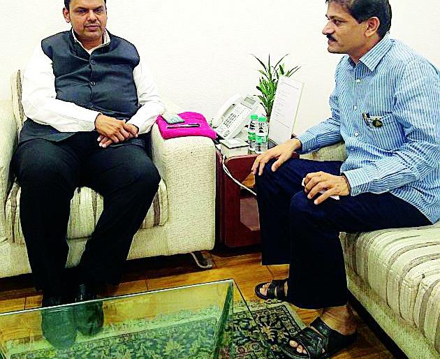 Registrar of labor organization can now be used for unemployed | यापुढे बेरोजगारांना करता येणार मजूर संस्थेची नोंदणी Registrar of labor organization can now be used for unemployed | यापुढे बेरोजगारांना करता येणार मजूर संस्थेची नोंदणी