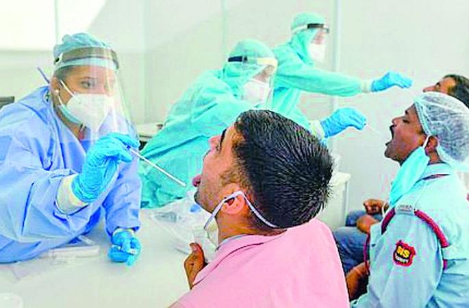 How to stop the third wave without vaccine? | व्हॅक्सिनविना तिसरी लाट रोखणार तरी कशी ? How to stop the third wave without vaccine? | व्हॅक्सिनविना तिसरी लाट रोखणार तरी कशी ?