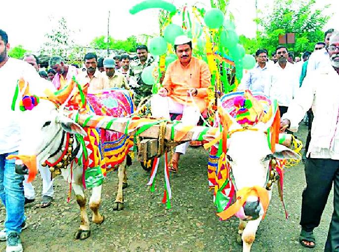 Kukudasath singh has taken lead in development work | कुकुडसाथ गावाने विकास कामात घेतली आघाडी Kukudasath singh has taken lead in development work | कुकुडसाथ गावाने विकास कामात घेतली आघाडी