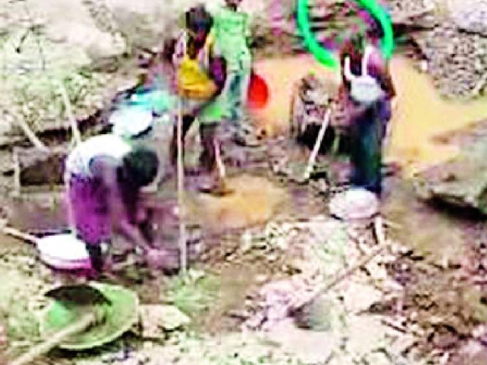 Underneath the problems of the Vadar community | वडार समाजाच्या समस्या अधांतरीच