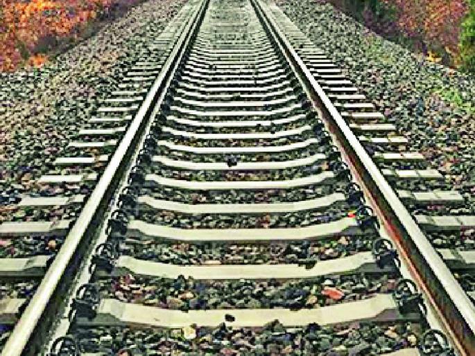 Provision of Rs. 1400 crore for Nagbhid Broad gauge | नागभीड ब्रॉडगेजसाठी १४०० कोटींची तरतूद Provision of Rs. 1400 crore for Nagbhid Broad gauge | नागभीड ब्रॉडगेजसाठी १४०० कोटींची तरतूद