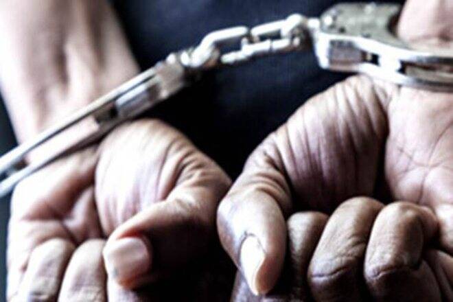 City police succeed in nabbing fugitive innkeeper | फरार सराईत गुन्हेगारास पकडण्यात शहर पोलिसांना यश City police succeed in nabbing fugitive innkeeper | फरार सराईत गुन्हेगारास पकडण्यात शहर पोलिसांना यश
