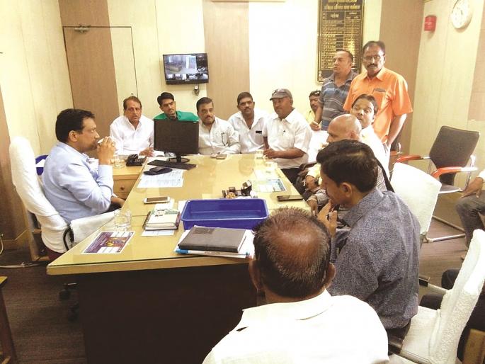 loadshading in akola; BJP's plea | अकोलेकरांना भारनियमनाचे चटके; भाजपाचे निवेदन loadshading in akola; BJP's plea | अकोलेकरांना भारनियमनाचे चटके; भाजपाचे निवेदन