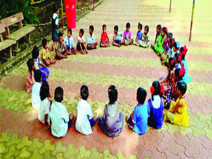 Guruji was the parent of the students, the teachers take the effort of studying in the school | गुरुजी झाले विद्यार्थ्यांचे पालक, विद्यार्थी शाळेत रूळताना शिक्षक घेतात परिश्रम