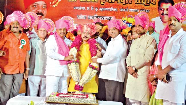 Sangli: Jayant Patil should forget the leadership: Chandrakant Patil, the end of the cemetery ended | सांगली : जयंत पाटलांनी नेतृत्व विसरून जावे : चंद्रकांत पाटील, बालेकिल्ल्याचा विषय संपला Sangli: Jayant Patil should forget the leadership: Chandrakant Patil, the end of the cemetery ended | सांगली : जयंत पाटलांनी नेतृत्व विसरून जावे : चंद्रकांत पाटील, बालेकिल्ल्याचा विषय संपला