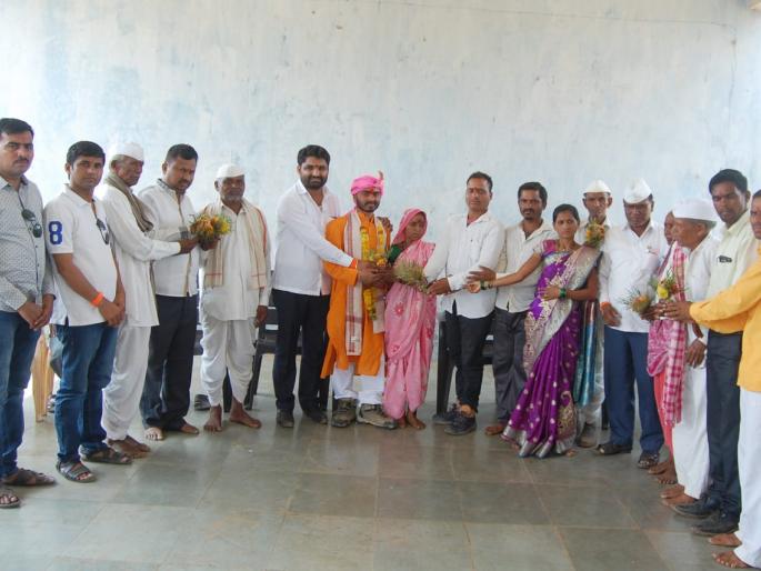 Everest chanting of Halyim | एव्हरेस्ट सर करणा-या हिलीमची मिरवणूक Everest chanting of Halyim | एव्हरेस्ट सर करणा-या हिलीमची मिरवणूक