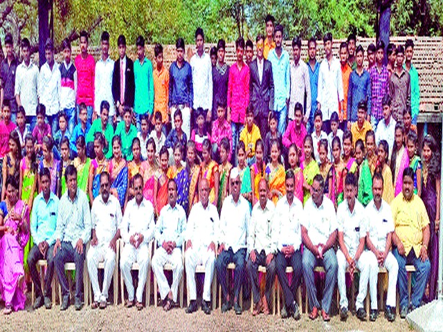 Respect for quality students | गुणवंत विद्यार्थ्यांचा सत्कार Respect for quality students | गुणवंत विद्यार्थ्यांचा सत्कार