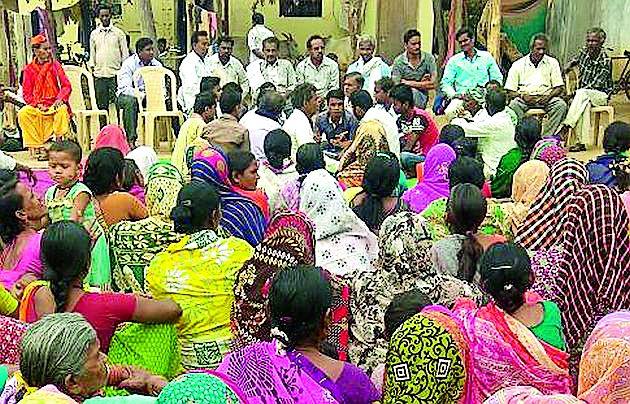 Encroachment at the place of withdrawal | वनहक्काच्या जागेवर अतिक्रमण Encroachment at the place of withdrawal | वनहक्काच्या जागेवर अतिक्रमण