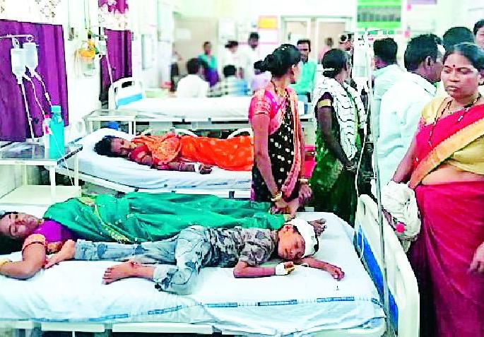 Varadhi killed in Navarwah's vehicle | नवरदेवाच्या वाहनाच्या धडकेत वऱ्हाडी ठार