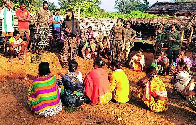 'Your visit to your daughter' campaign in remote areas | दुर्गम भागात ‘आपली कन्या आपल्या भेटी’ अभियान 'Your visit to your daughter' campaign in remote areas | दुर्गम भागात ‘आपली कन्या आपल्या भेटी’ अभियान