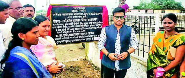 Aheri got a well-stocked marketplace | अहेरीला मिळाली सुसज्ज बाजारवाडी Aheri got a well-stocked marketplace | अहेरीला मिळाली सुसज्ज बाजारवाडी