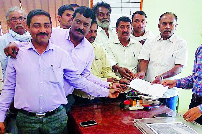 Set the solution for four villages | चार गावांसाठी तोडगा काढा Set the solution for four villages | चार गावांसाठी तोडगा काढा