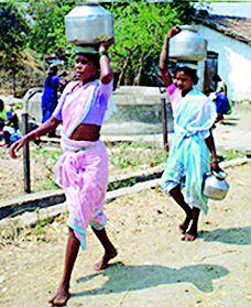 Thaadari village thirsty | ‘धादरी’ गाव तहानलेलेच Thaadari village thirsty | ‘धादरी’ गाव तहानलेलेच