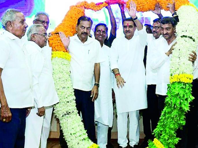 Taking care of Gondia-Bhandara district is the essence of life journey | गोंदिया-भंडारा जिल्ह्याचा सांभाळ हेच जीवन प्रवासाचे गमक Taking care of Gondia-Bhandara district is the essence of life journey | गोंदिया-भंडारा जिल्ह्याचा सांभाळ हेच जीवन प्रवासाचे गमक