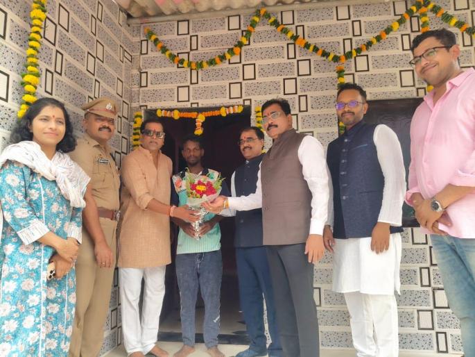 3,177 families enter their homes on Gudi Padwa Muhurta | गुढीपाडवा मुहूर्तावर ३ हजार १७७ कुटुंबांचा गृहप्रवेश 3,177 families enter their homes on Gudi Padwa Muhurta | गुढीपाडवा मुहूर्तावर ३ हजार १७७ कुटुंबांचा गृहप्रवेश