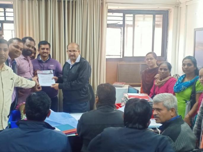 Water resources staff deprived of promotion | जलसंपदा कर्मचारी पदोन्नतीपासून वंचित Water resources staff deprived of promotion | जलसंपदा कर्मचारी पदोन्नतीपासून वंचित