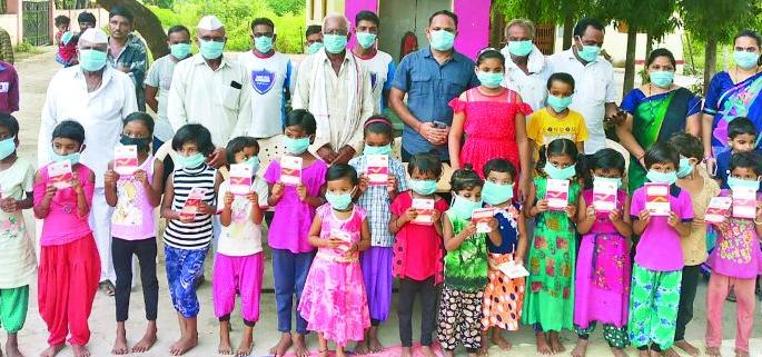 Benefit of Suknya Samrudhi scheme given to 40 students! | ४० विद्यार्थिनीना दिला सुकन्या समृध्दीचा लाभ! Benefit of Suknya Samrudhi scheme given to 40 students! | ४० विद्यार्थिनीना दिला सुकन्या समृध्दीचा लाभ!