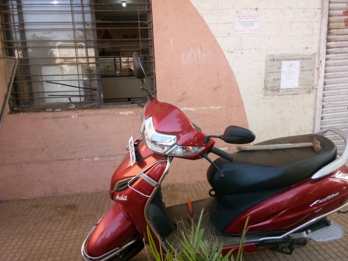 ... and thieves just hit the siren! | ...अन् सायरन वाजताच चोरट्यांनी ठोकली धुम ! ... and thieves just hit the siren! | ...अन् सायरन वाजताच चोरट्यांनी ठोकली धुम !