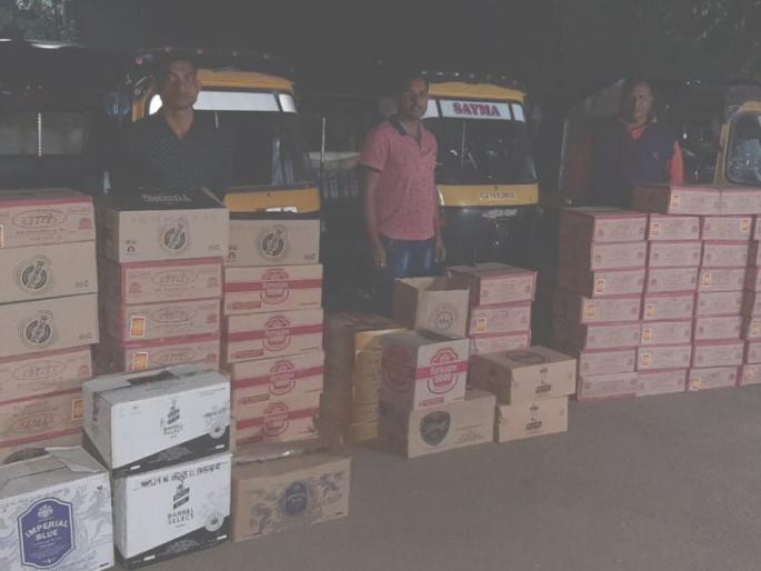 Illegal liquor seized in three rickshaws near Navapura | नवापुराजवळ तीन रिक्षांमधून साडेचार लाखाचे अवैध मद्य जप्त Illegal liquor seized in three rickshaws near Navapura | नवापुराजवळ तीन रिक्षांमधून साडेचार लाखाचे अवैध मद्य जप्त
