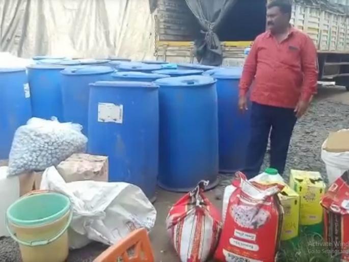 Chandori followed by a raid on a fake liquor den in Saykheda | चांदोरीपाठोपाठ सायखेड्यात बनावट दारूअड्ड्यावर छापा Chandori followed by a raid on a fake liquor den in Saykheda | चांदोरीपाठोपाठ सायखेड्यात बनावट दारूअड्ड्यावर छापा