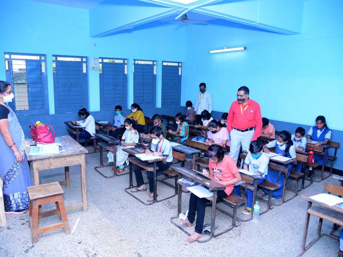 Scholarship examination given by 30 thousand 242 students | ३० हजार २४२ विद्यार्थ्यांनी दिली शिष्यवृत्ती परीक्षा Scholarship examination given by 30 thousand 242 students | ३० हजार २४२ विद्यार्थ्यांनी दिली शिष्यवृत्ती परीक्षा