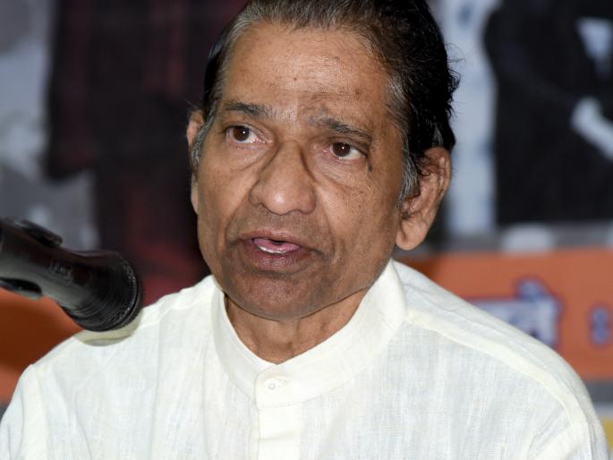 Swami Vivekananda's struggle is shocking: Ratanaparkhi | स्वामी विवेकानंदांचा संघर्ष थक्क करणारा : रत्नपारखी Swami Vivekananda's struggle is shocking: Ratanaparkhi | स्वामी विवेकानंदांचा संघर्ष थक्क करणारा : रत्नपारखी