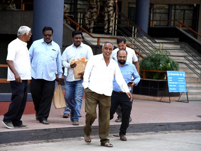 Opposition of three to three landlords in Green Field | ‘ग्रीन फिल्ड’ला साडेतीनशे जमीनमालकांचा विरोध