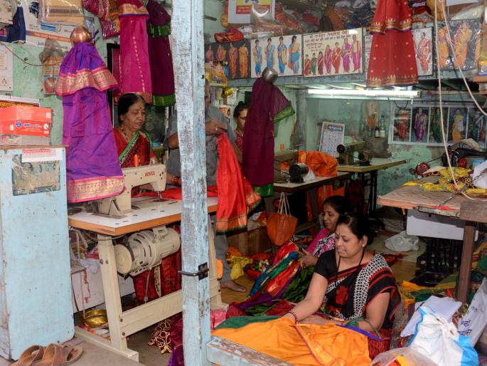Shape of Gudi Saad in Nashik | नाशकात गुढीच्या साड्या घेताय आकार  Shape of Gudi Saad in Nashik | नाशकात गुढीच्या साड्या घेताय आकार