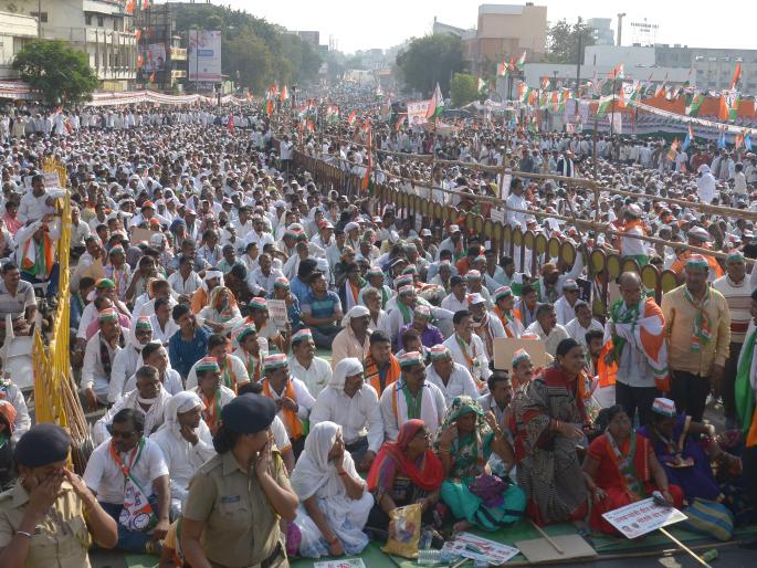 Do not pay the government payment: Sharad Pawar's attack on the government | सरकारी देणे भरू नका : शरद पवार यांचा सरकारवर हल्लाबोल : तुरुंगात टाकाल तर उखडून फेकू Do not pay the government payment: Sharad Pawar's attack on the government | सरकारी देणे भरू नका : शरद पवार यांचा सरकारवर हल्लाबोल : तुरुंगात टाकाल तर उखडून फेकू