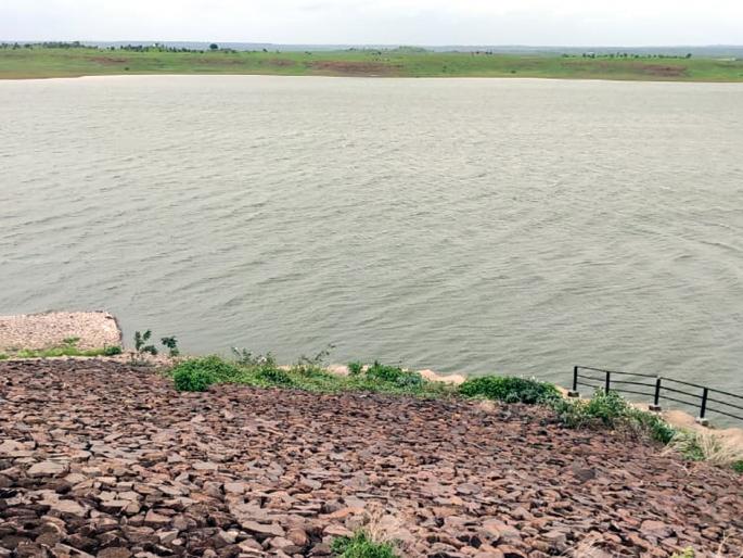 Parbhani: 3 thousand hectares of land came under Olita | परभणी : १५ हजार हेक्टर जमीन आली ओलिताखाली Parbhani: 3 thousand hectares of land came under Olita | परभणी : १५ हजार हेक्टर जमीन आली ओलिताखाली