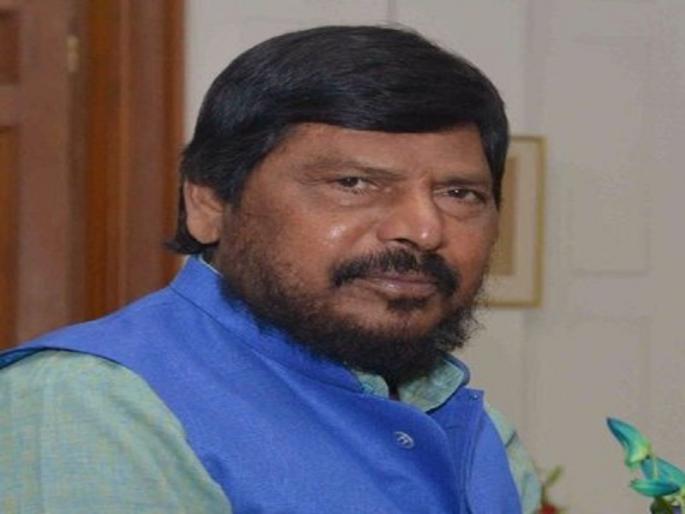 It is not possible to give all the share in power - Ramdas Athavale | सत्तेत सगळ्यानांच वाटा देणे शक्य नाही - रामदास आठवले It is not possible to give all the share in power - Ramdas Athavale | सत्तेत सगळ्यानांच वाटा देणे शक्य नाही - रामदास आठवले