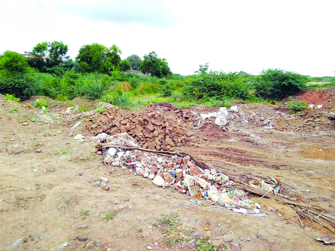 The character of the river filled with brick | विटांनीच भरलं नदीचं पात्र The character of the river filled with brick | विटांनीच भरलं नदीचं पात्र