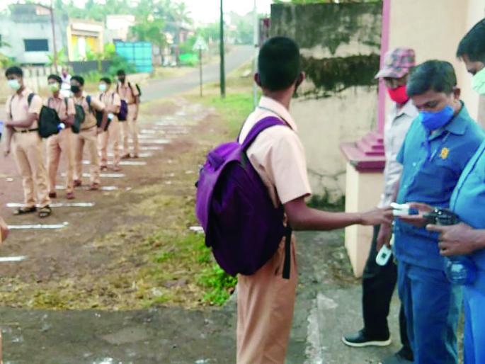 Private school student coronated in Jawali | जावलीत खासगी शाळेतील विद्यार्थी कोरोनाबाधित Private school student coronated in Jawali | जावलीत खासगी शाळेतील विद्यार्थी कोरोनाबाधित
