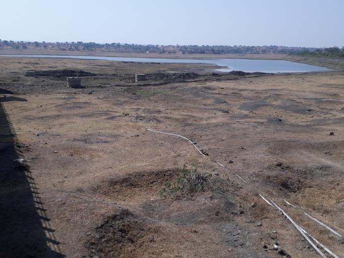 100 milliseconds reached by tanker in Silode taluka | सिल्लोड तालुक्यात टँकरने गाठली शंभरी 100 milliseconds reached by tanker in Silode taluka | सिल्लोड तालुक्यात टँकरने गाठली शंभरी