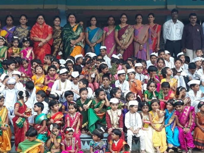  Sinnar's innovative child development in the temple complex of Avatarli Pandhari | सिन्नरच्या अभिनव बालविकास मंदिराच्या प्रांगणात अवतरली पंढरी