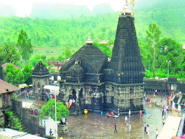 Sakade to open temples in Trimbak area | त्र्यंबक परिसरातील मंदिरे खुले करण्यासाठी साकडे Sakade to open temples in Trimbak area | त्र्यंबक परिसरातील मंदिरे खुले करण्यासाठी साकडे
