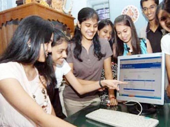 Aurangabad division is the top-ranked state in the 12th round | बारावीच्या फेरपरीक्षेत औरंगाबाद विभाग राज्यात अव्वल  Aurangabad division is the top-ranked state in the 12th round | बारावीच्या फेरपरीक्षेत औरंगाबाद विभाग राज्यात अव्वल