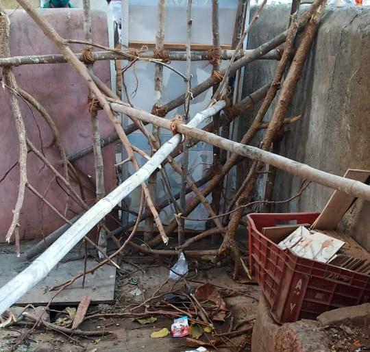 Due to the order of the Commissioner of Police, the 'obstacles' in the way of dialysis patient were removed | पोलीस आयुक्तांच्या आदेशामुळे डायलिसिस रुग्णाच्या वाटेतील ‘अडथळे’ झाले दूर Due to the order of the Commissioner of Police, the 'obstacles' in the way of dialysis patient were removed | पोलीस आयुक्तांच्या आदेशामुळे डायलिसिस रुग्णाच्या वाटेतील ‘अडथळे’ झाले दूर