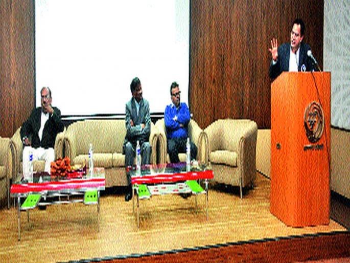 Gaikwad's guidance to students of Youth Day Free University can be progressed through skillful education | कौशल्याधिष्ठित शिक्षणाद्वारे प्रगती शक्य युवादिनी मुक्त विद्यापीठातील विद्यार्थ्यांना गायकवाड यांचे मार्गदर्शन Gaikwad's guidance to students of Youth Day Free University can be progressed through skillful education | कौशल्याधिष्ठित शिक्षणाद्वारे प्रगती शक्य युवादिनी मुक्त विद्यापीठातील विद्यार्थ्यांना गायकवाड यांचे मार्गदर्शन