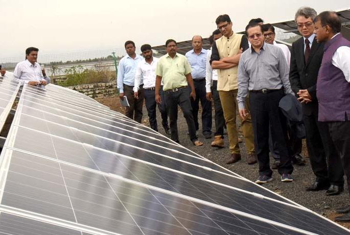 India and China relation will be strong due to Solar project in Wardha district | वर्धा जिल्ह्यातील सोलर प्रकल्पामुळे भारत आणि चीनचे संबंध होणार दृढ India and China relation will be strong due to Solar project in Wardha district | वर्धा जिल्ह्यातील सोलर प्रकल्पामुळे भारत आणि चीनचे संबंध होणार दृढ