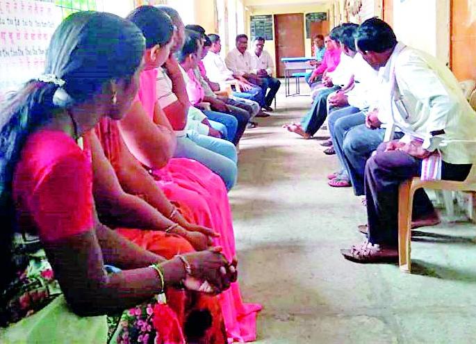 Stop the mouthpiece and droppings of the students | तोंड आवरा अन् विद्यार्थ्यांची गळती थांबवा