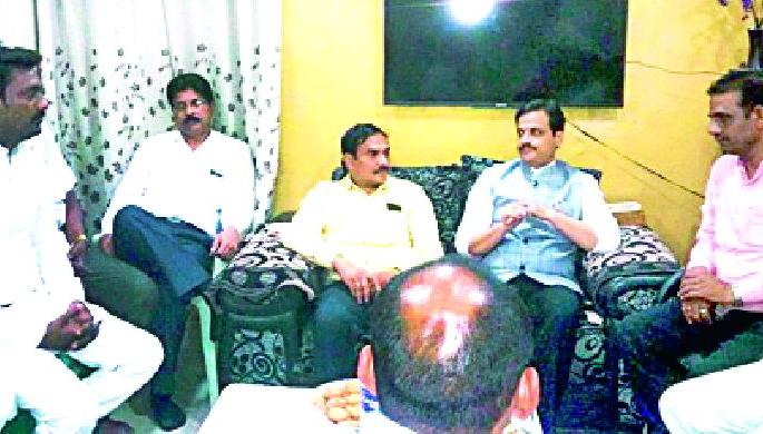 Do not let the corporation fall victim to a political conspiracy | पालिकेला राजकीय षडयंत्राचा बळी पडू देऊ नका Do not let the corporation fall victim to a political conspiracy | पालिकेला राजकीय षडयंत्राचा बळी पडू देऊ नका